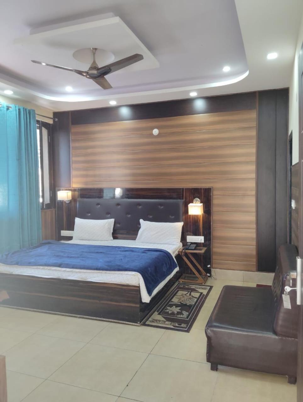 Arya Mansion Otel Lansdowne Oda fotoğraf